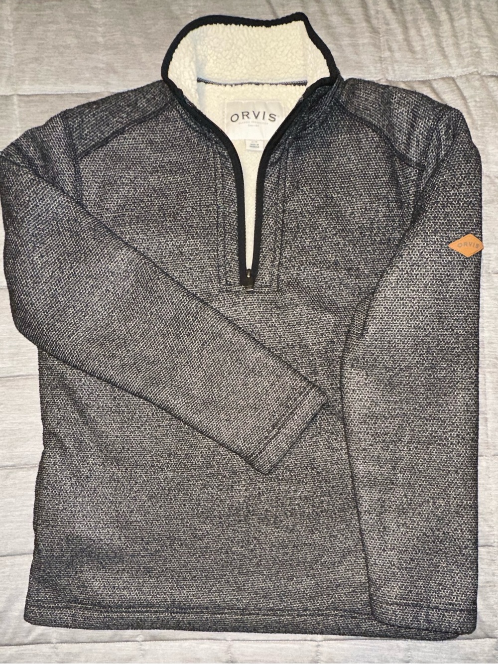 Orvis Men's Black and Cream Quarter-Zip Sherpa-Lined Pullover